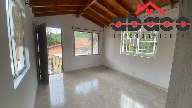 Apartaestudio disponible para Arriendo en Envigado Chingui Foto numero 1