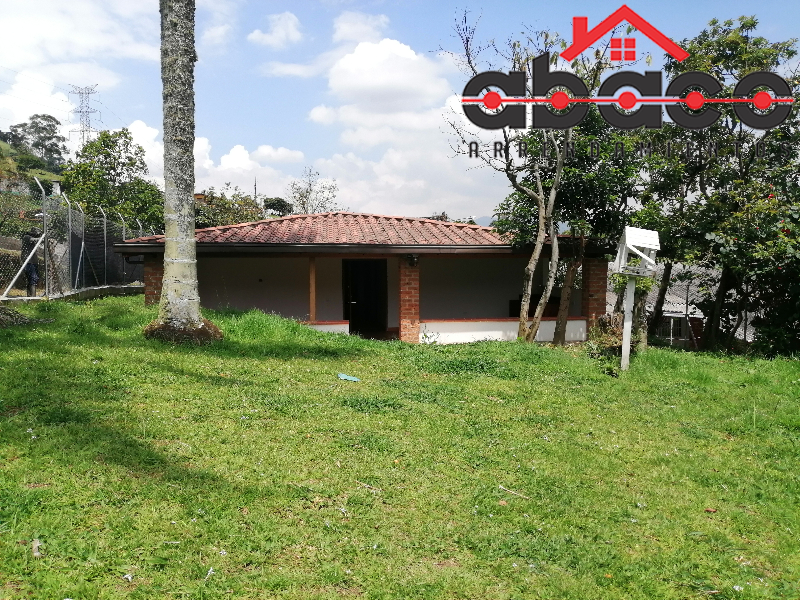 Casa-Finca disponible para Arriendo en Envigado La Mina Foto numero 1