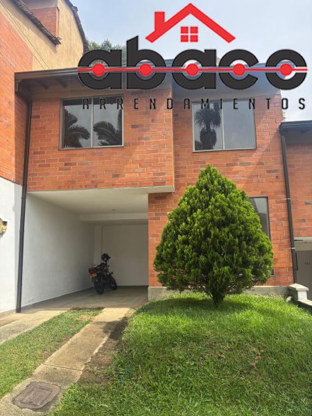 Casa disponible para Arriendo en Envigado Las Antillas Foto numero 1