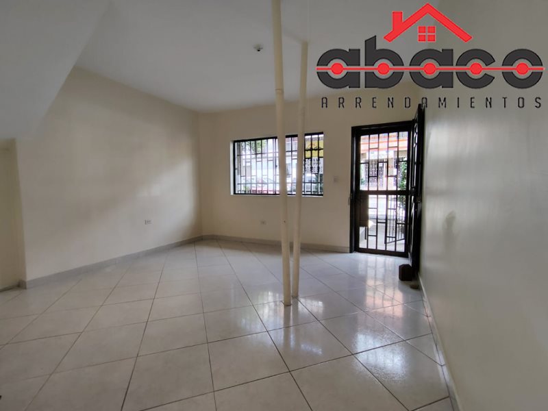 Casa disponible para Arriendo en Envigado La Magnolia Foto numero 1