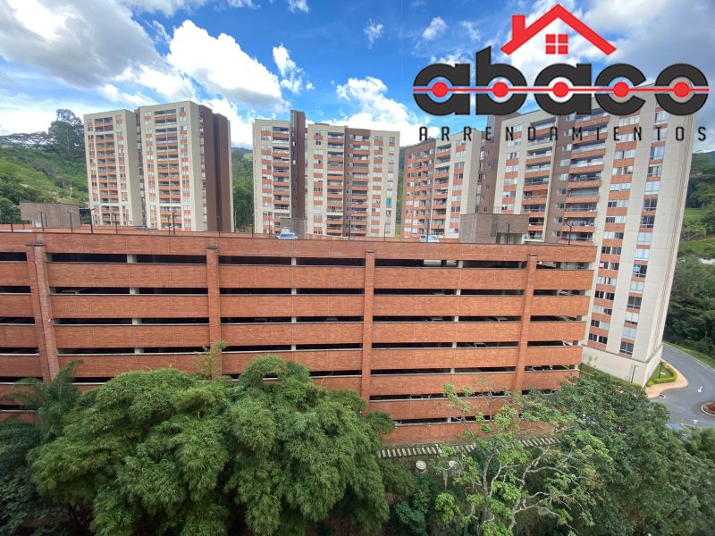 Apartamento disponible para Arriendo en Envigado con un valor de $3,800,000 código 13240