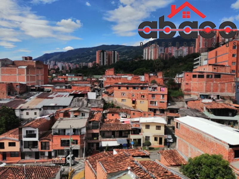 Casa disponible para Arriendo en Envigado San Jose La Estatua Foto numero 1