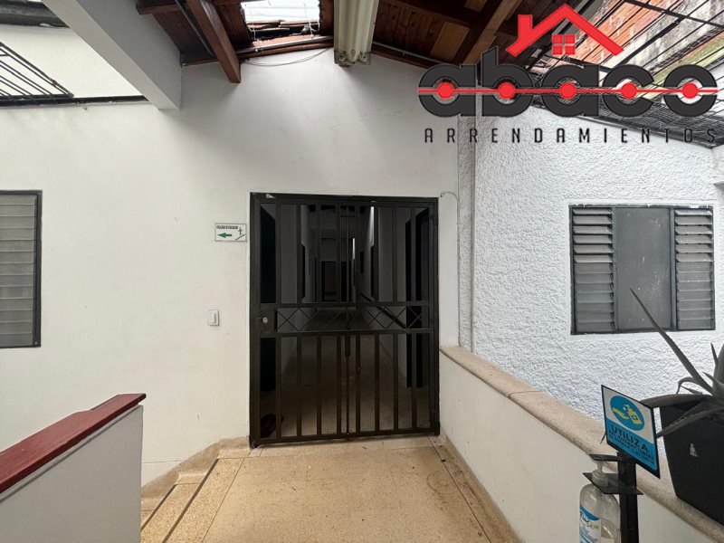 Oficina-Consultorio disponible para Venta en Itagüí Itagui Centro Foto numero 1