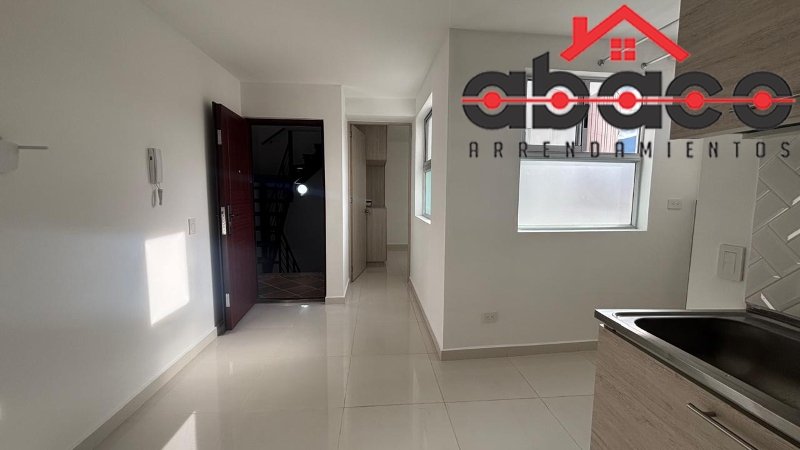 Apartaestudio disponible para Arriendo en Envigado Las Casitas Foto numero 1