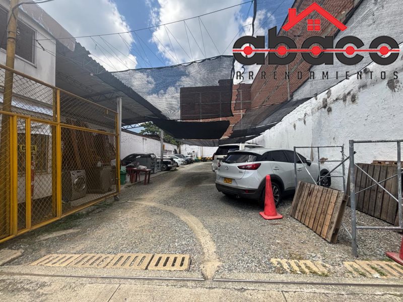 Parqueadero disponible para Venta en Envigado Envigado Centro Foto numero 1