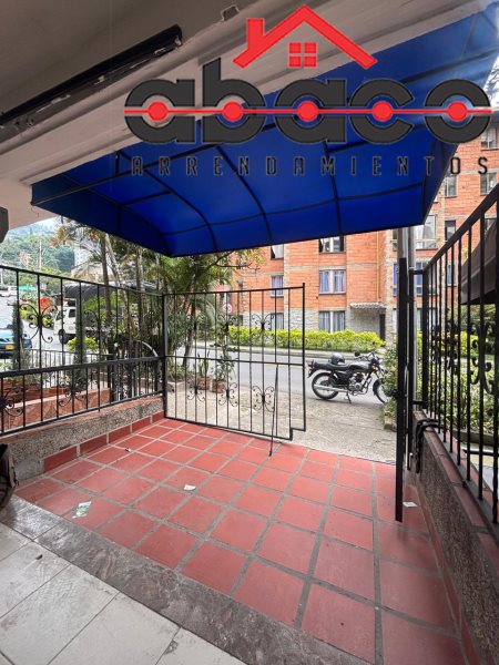 Local disponible para Arriendo en Envigado Señorial Foto numero 1