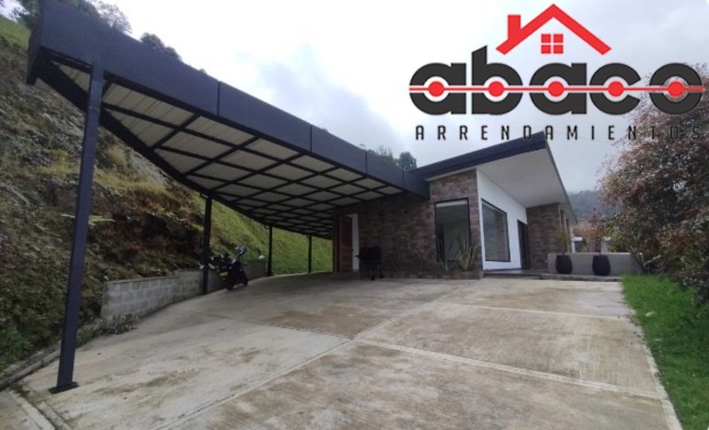 Casa-Finca disponible para Arriendo en Envigado La Catedral Foto numero 1