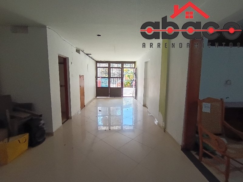 Casa-local disponible para Arriendo en Envigado Los Naranjos Foto numero 1
