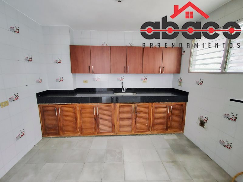 Apartamento disponible para Arriendo en Envigado con un valor de $2,300,000 código 13514