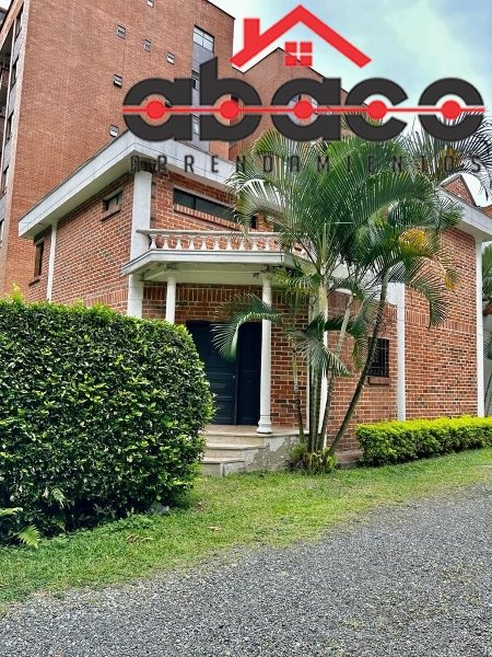 Casa disponible para Arriendo en Envigado Jardines Foto numero 1