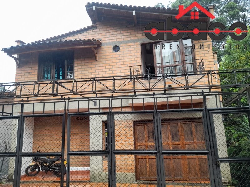 Casa-Finca disponible para Arriendo en Envigado Zuñiga Foto numero 1