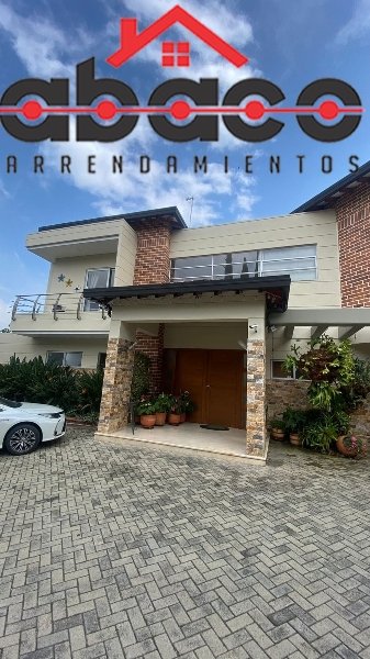 Casa disponible para Venta en Envigado Loma Del Escobero Foto numero 1