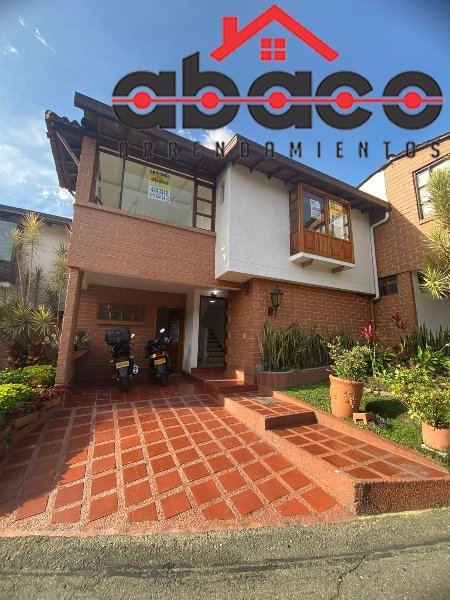 Casa disponible para Arriendo en Envigado Loma Del Escobero Foto numero 1