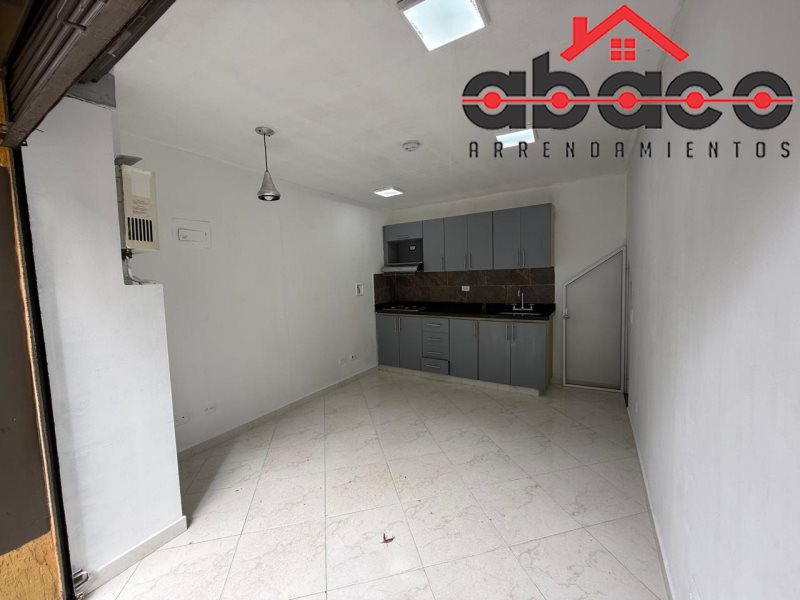 Local disponible para Arriendo en Envigado Los Naranjos Foto numero 1