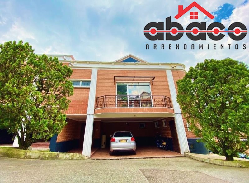 Casa disponible para Ambos en Medellín Poblado Foto numero 1